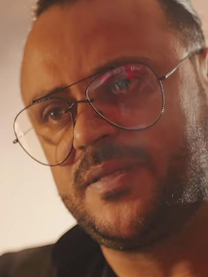 Partial Curl Ups Exercise